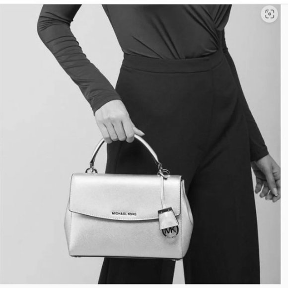Michael Kors Ava Saffiano leather SMALL (not ex-small) Top Handle Satchel NWT - Picture 3 of 3